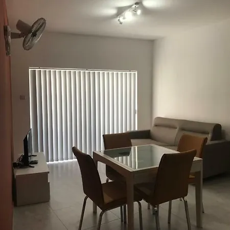 D St Julians Paceville 2 Bedroom *